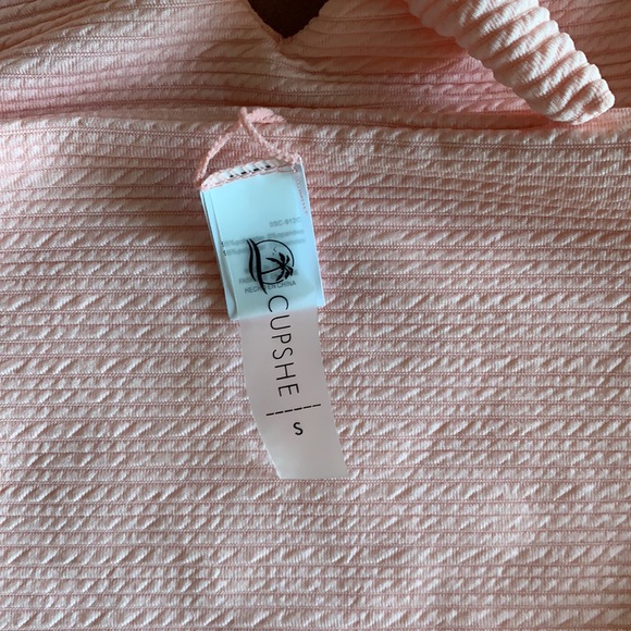 Cupshe one piece with a tie back. Never been worn with tags. - Picture 3 of 6